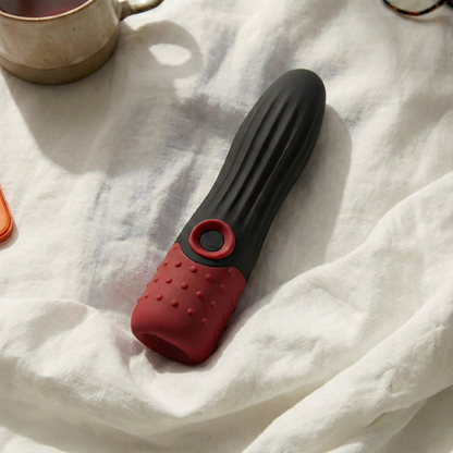Ergonomic Dual-Texture Vibrating Personal Massager